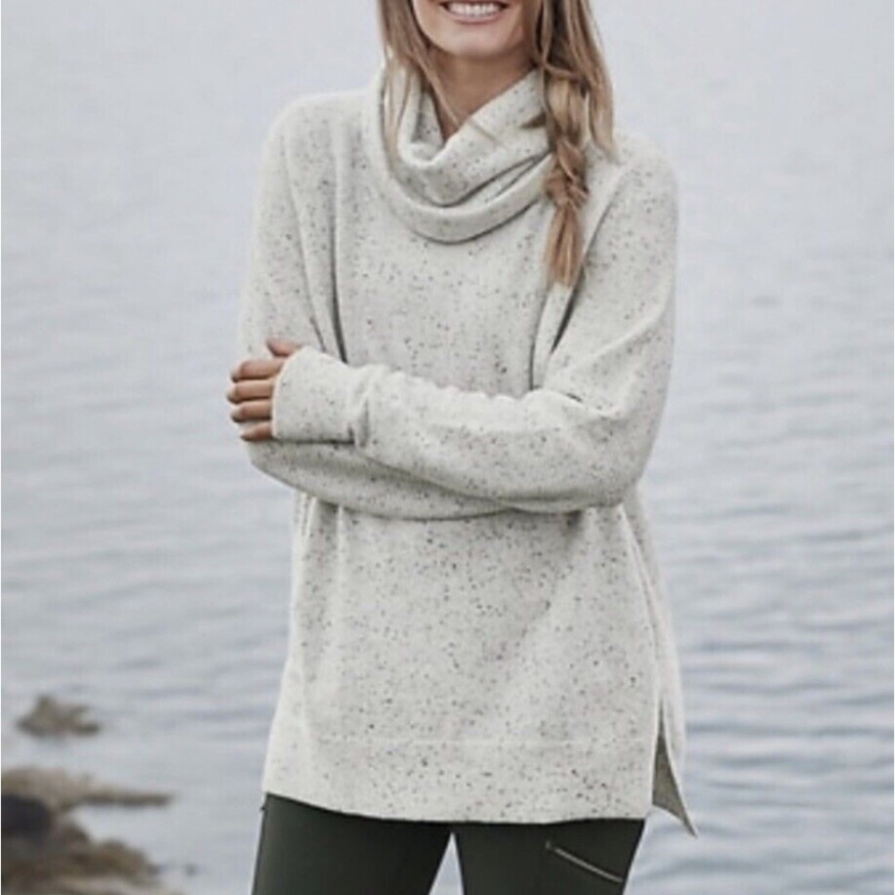 Athleta grey oversized cashmere sweater